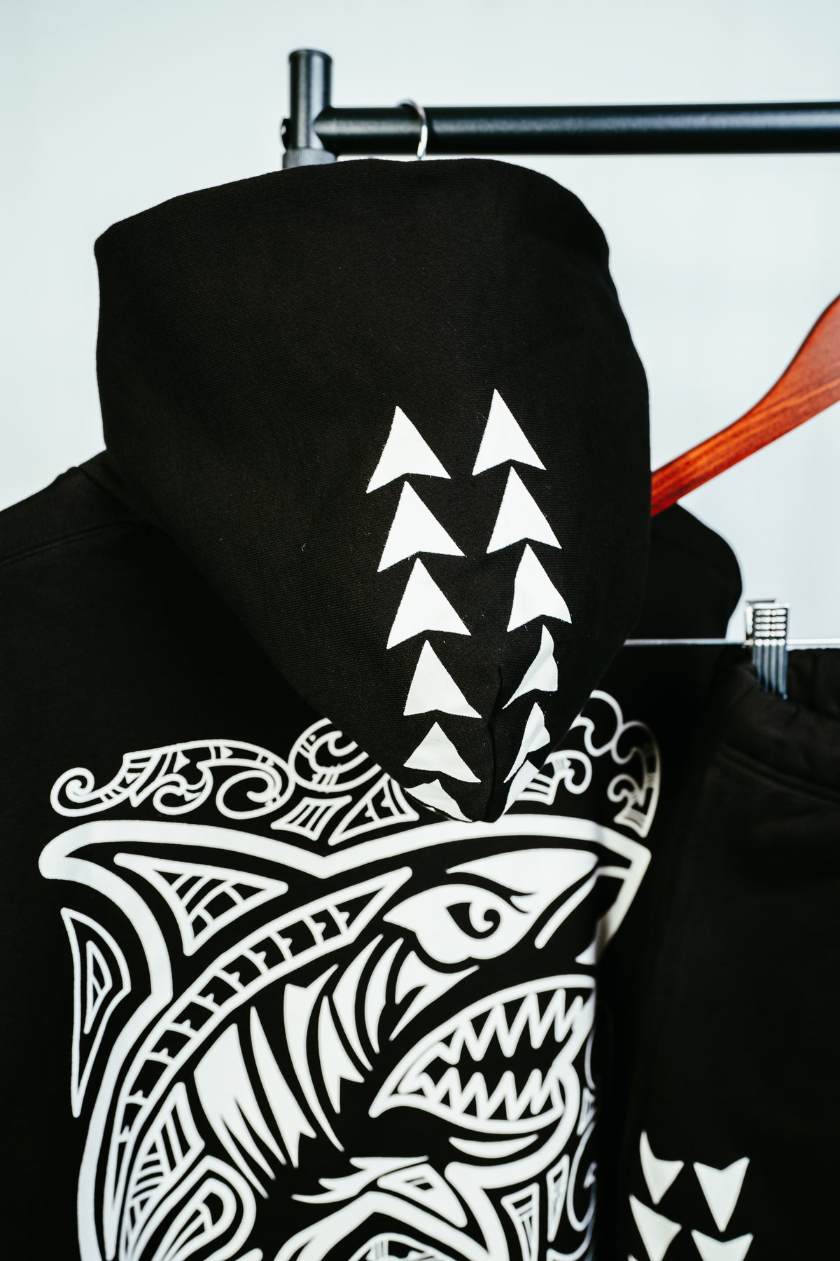 Hoodie – Mako Ink Black