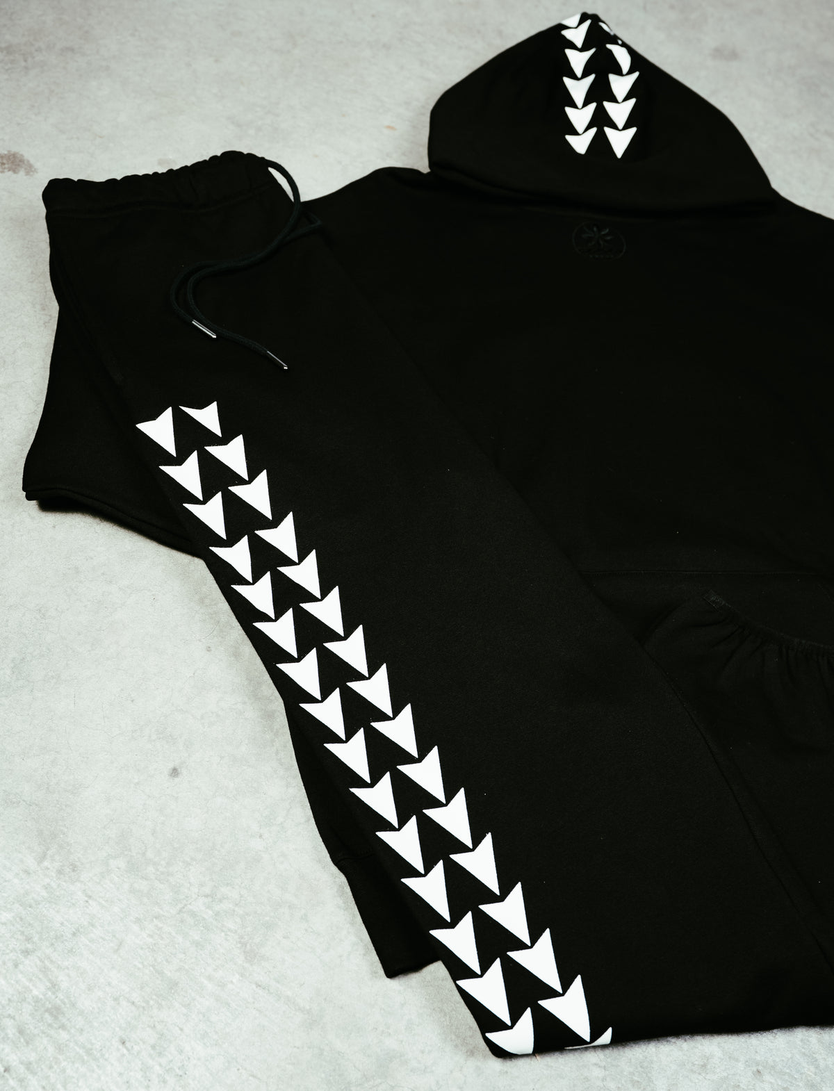 Hoodie – Mako Ink Black