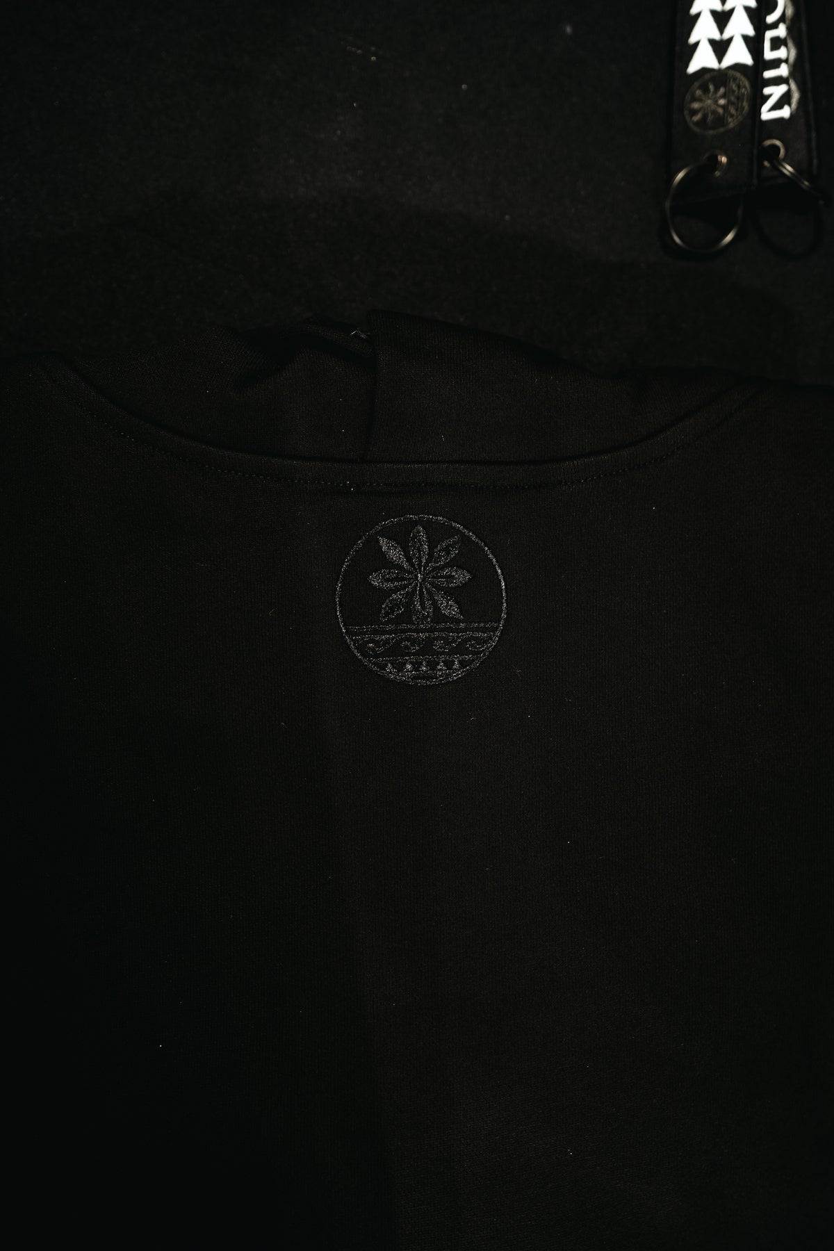 Hoodie – Mako Ink Black