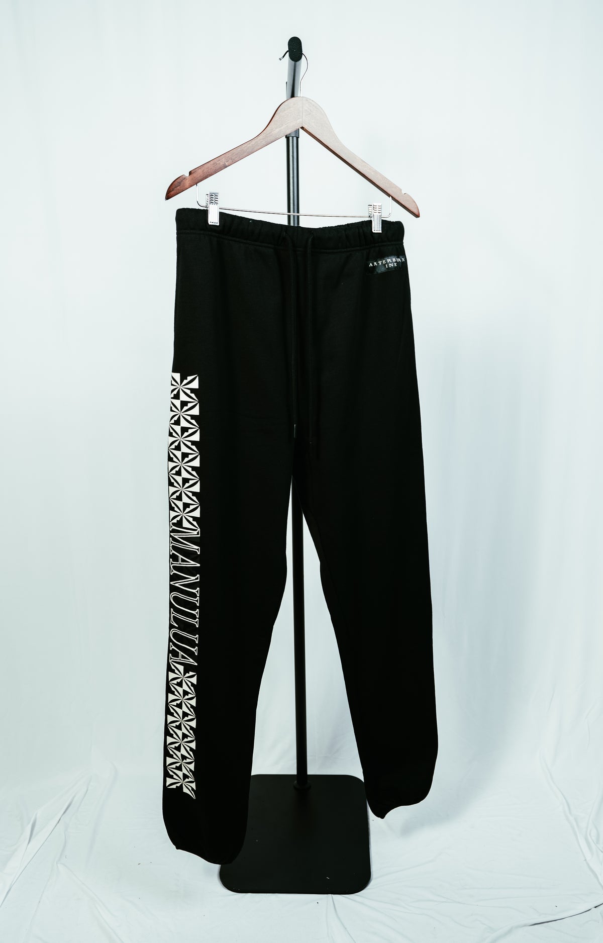 Manulua Sweatpant - Ink Black