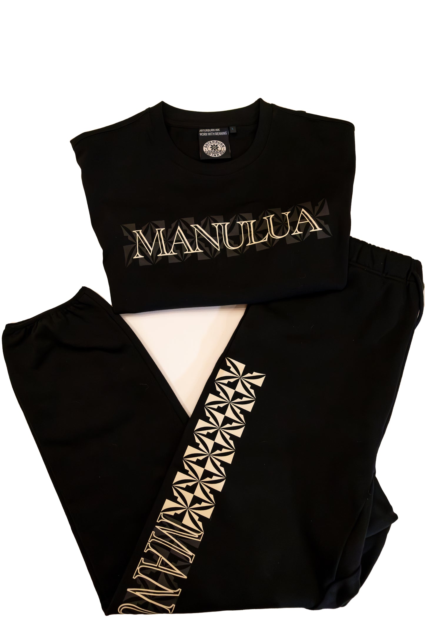 Manulua Tee Black - Heavyweight Oversized Graphic Tee